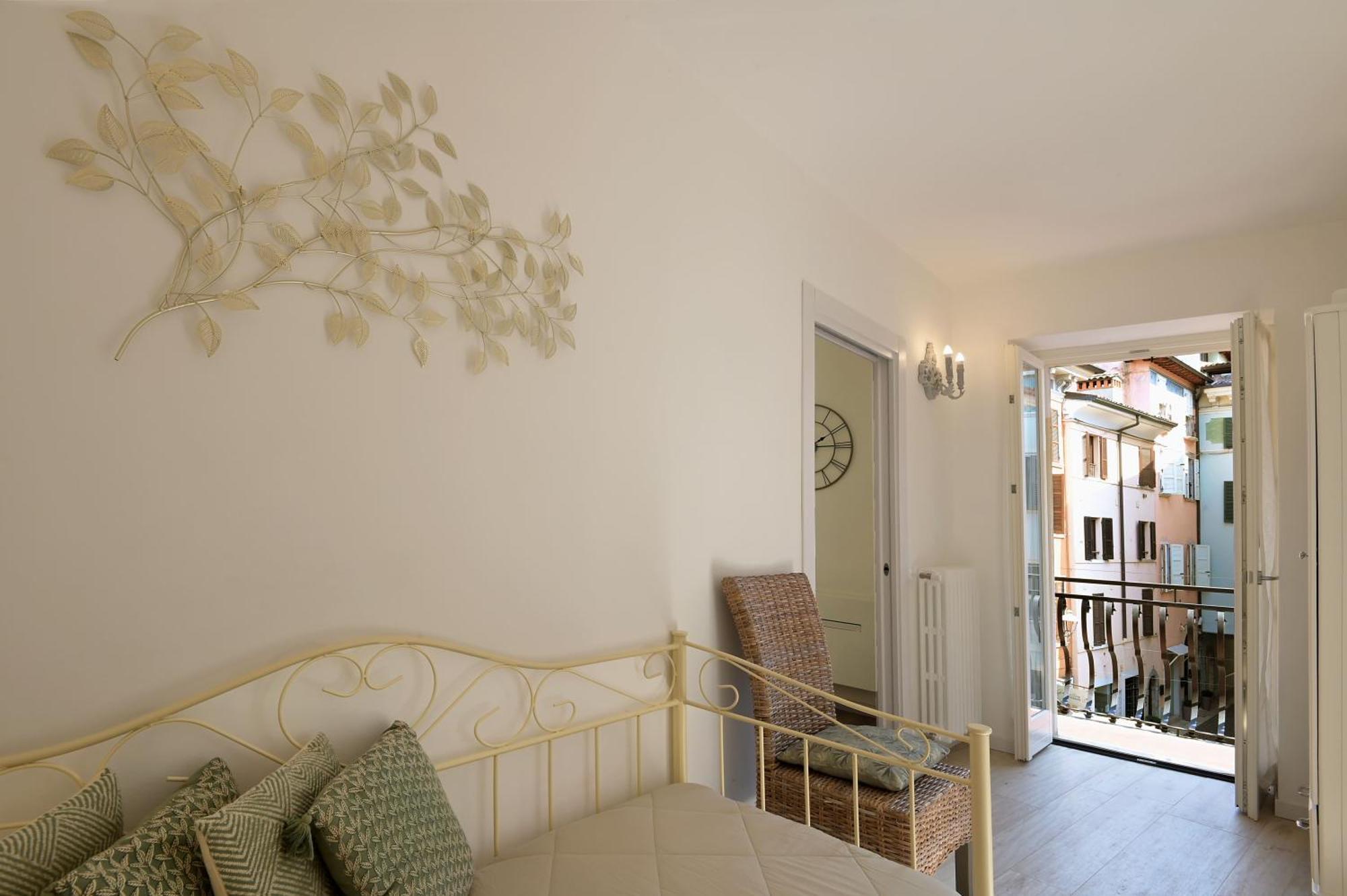 Cavour Apartments Saló Exterior foto